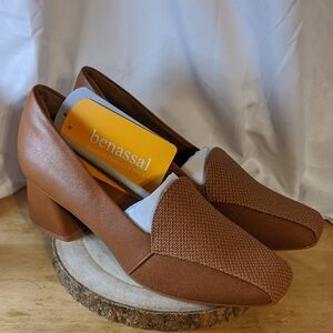 Benassal Bunion Friendly Style Shoes Womens Tan Chunky Heels Size 8.5